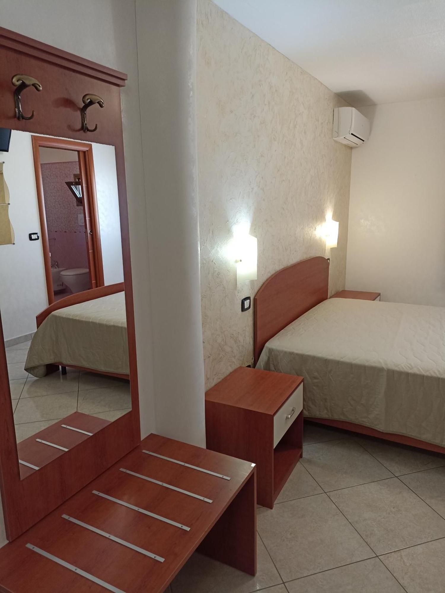 Camere Porto Cesareo Cameră foto